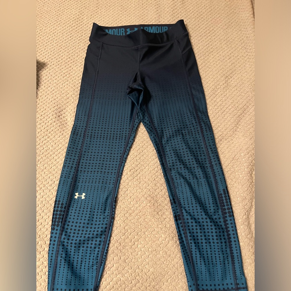 U A leggings